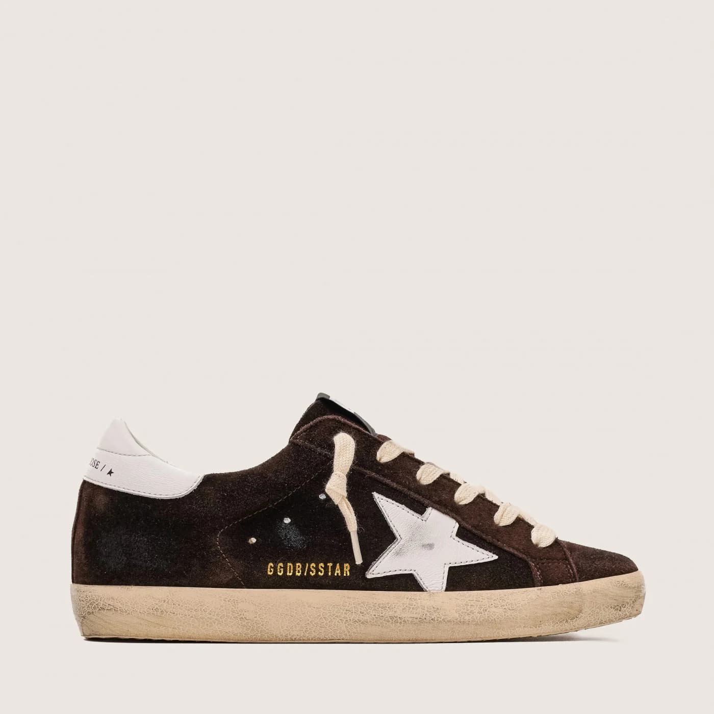 Мужские кеды Golden Goose Super Star / Замша коричневая / белая зв цена 24 912 ₽ фото и описание в каталоге сайта goldengoose.moscow