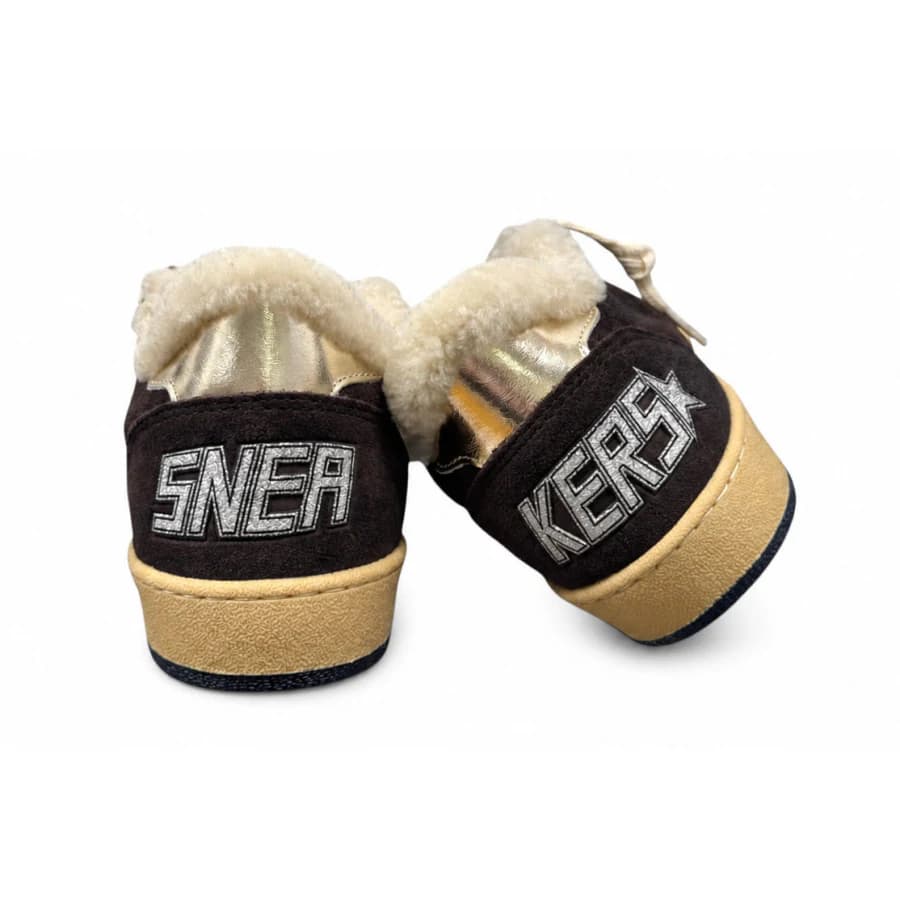 Женские кеды GOLDEN GOOSE WINTER BALL STAR BROWN SUEDE WITH SILVER GLITTER STAR цена 28 014 ₽ фото и описание в каталоге сайта goldengoose.moscow, фото 3