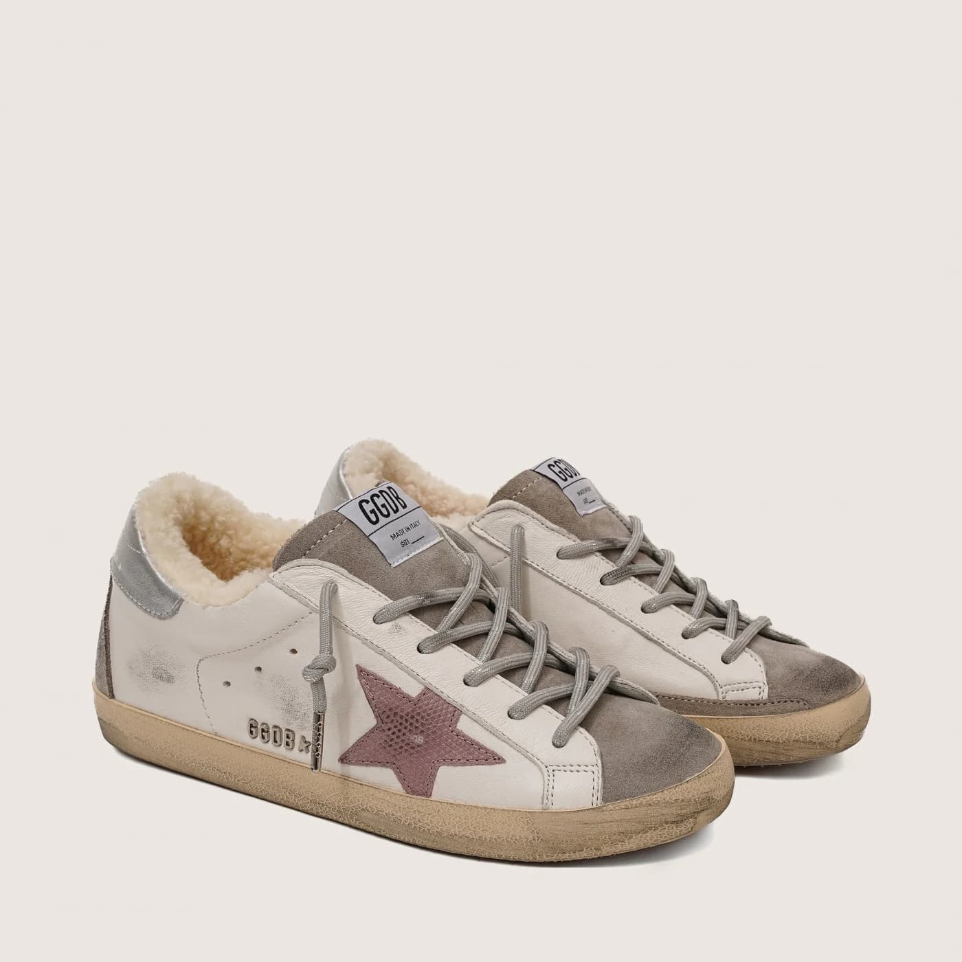 Женские кеды Зимние Golden Goose Super Star / Розовая звезда цена 28 316 ₽ фото и описание в каталоге сайта goldengoose.moscow, фото 2