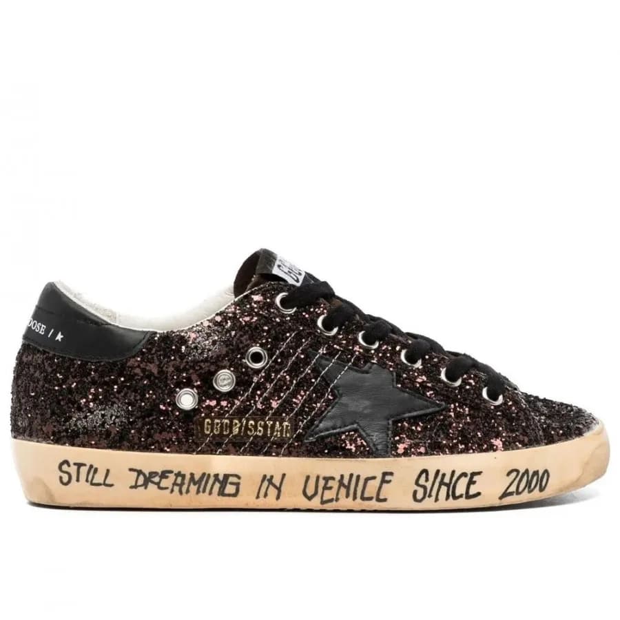 Женские кеды Golden Goose Super Star / Brown glitter / Коричнев глиттер цена 24 753 ₽ фото и описание в каталоге сайта goldengoose.moscow