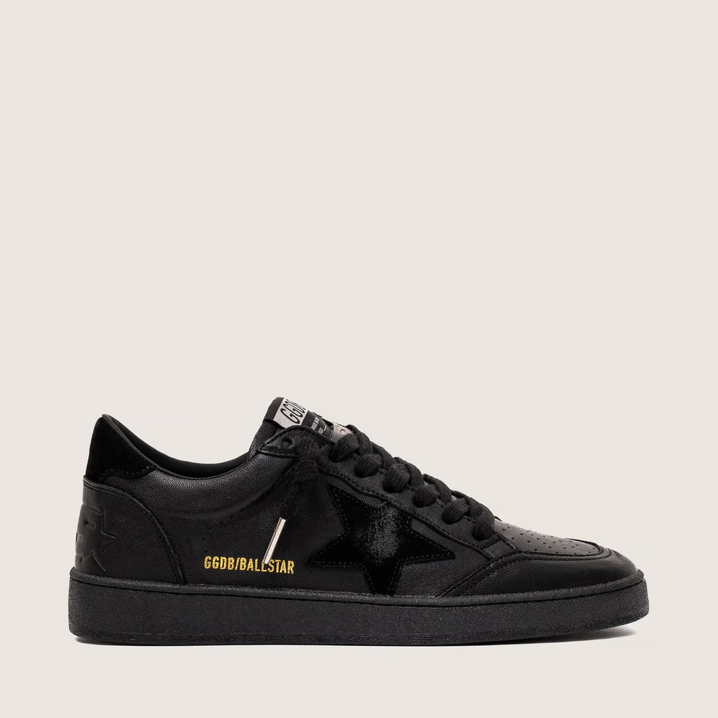 Мужские кеды Golden Goose Ball Star / Черные / черная подошва цена 25 329 ₽ фото и описание в каталоге сайта goldengoose.moscow
