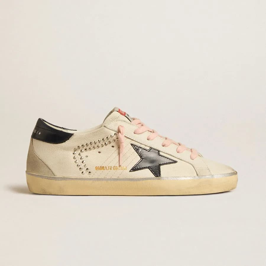 Женские кеды Golden Goose Super Star / Decorative studs / Заклепки цена 24 882 ₽ фото и описание в каталоге сайта goldengoose.moscow