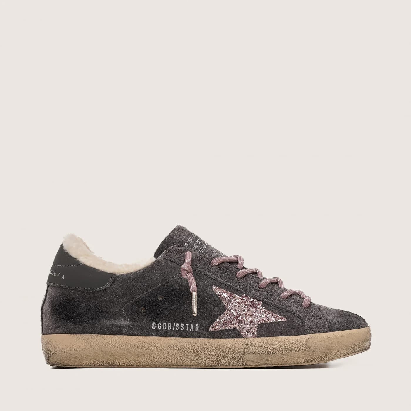 Женские кеды Зимние Golden Goose Super Star / Замша серая / розовая зв цена 27 908 ₽ фото и описание в каталоге сайта goldengoose.moscow