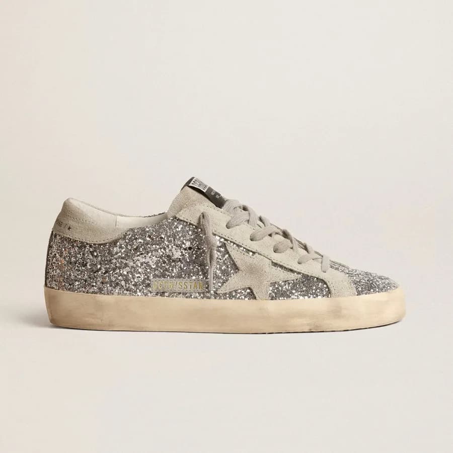 Женские кеды Golden Goose Super Star / Glitter Silver Сlassic / Глиттер классика цена 25 094 ₽ фото и описание в каталоге сайта goldengoose.moscow
