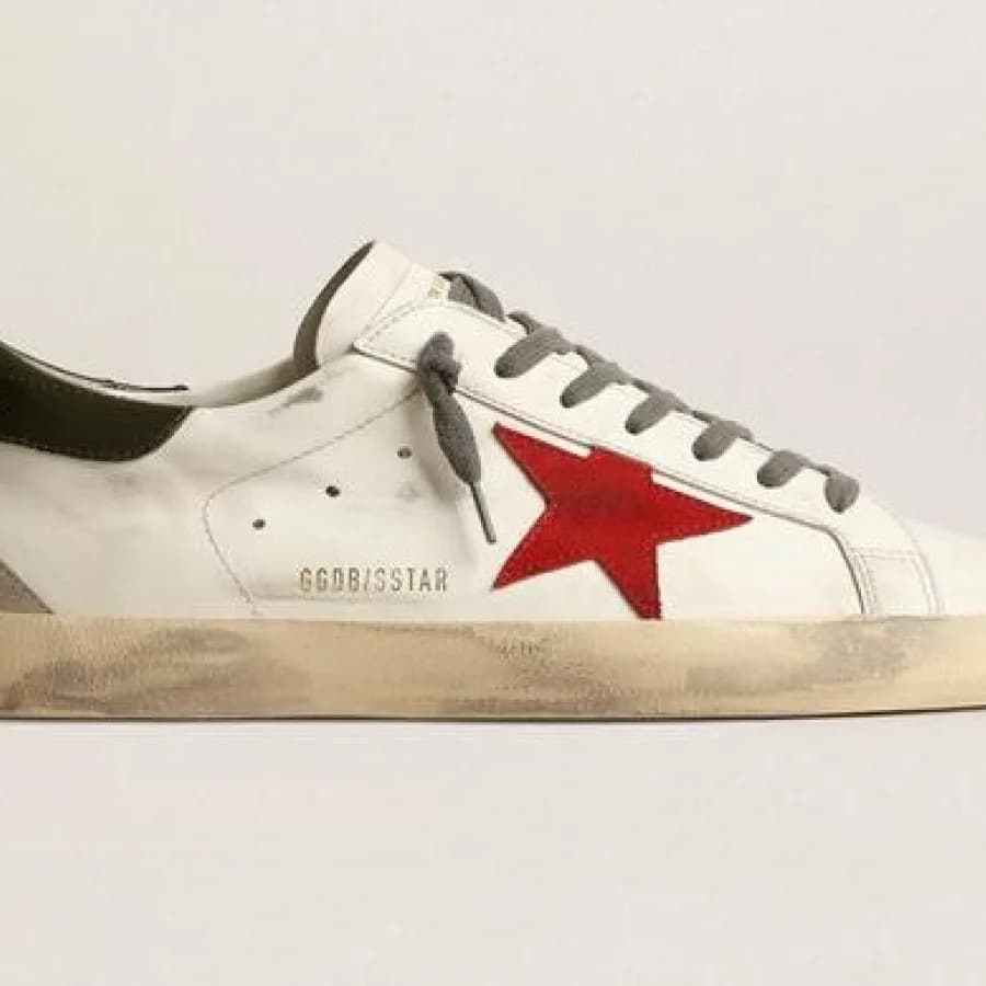 Мужские кеды Golden Goose Super Star/Red-green Men / Крас-хаки пят цена 24 874 ₽ фото и описание в каталоге сайта goldengoose.moscow