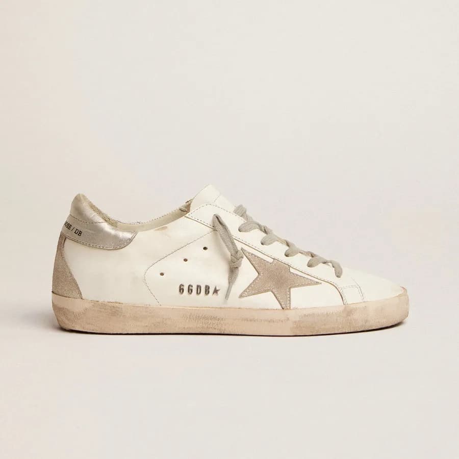 Женские кеды Golden Goose Super Star / Silver heel tab / Серебро пятка цена 24 522 ₽ фото и описание в каталоге сайта goldengoose.moscow