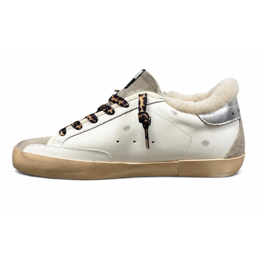 Женские кеды GOLDEN GOOSE WINTER SUPERSTAR BURGUNDY GLITTER STAR AND SILVER HEEL TAB цена 28 256 ₽ Женские кеды GOLDEN GOOSE WINTER SUPERSTAR BURGUNDY GLITTER STAR AND SILVER HEEL TAB цена 28 256 ₽ фото и описание в каталоге сайта goldengoose.moscow, фото 2
