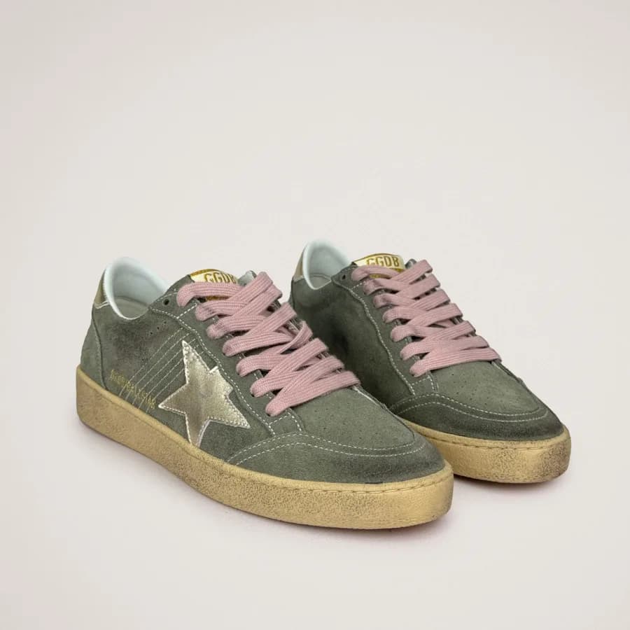 Женские кеды Golden Goose Ball Star / Замша хаки / золотая звезда цена 24 825 ₽ Женские кеды Golden Goose Ball Star / Замша хаки / золотая звезда цена 24 825 ₽ фото и описание в каталоге сайта goldengoose.moscow, фото 2